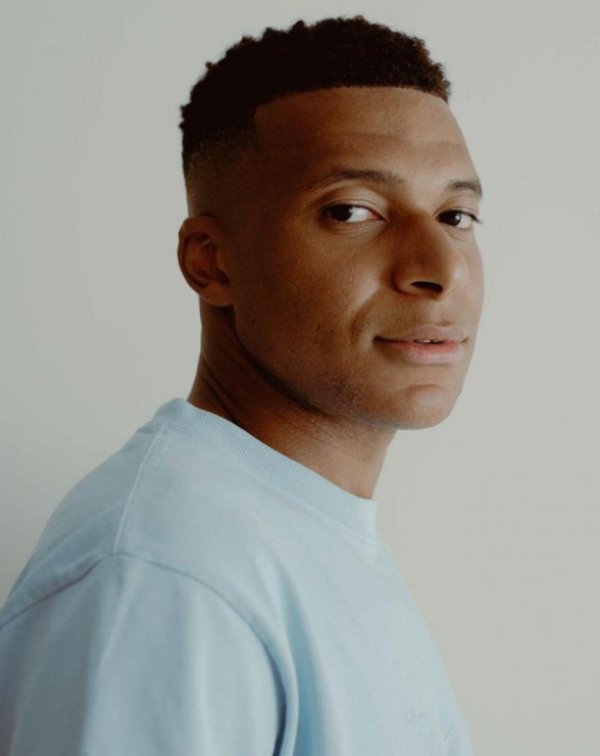 MBappe nói về tranh chấp với Paris: Tôi sẽ không nói xấu một đội với những người bạn tốt, những ngườ