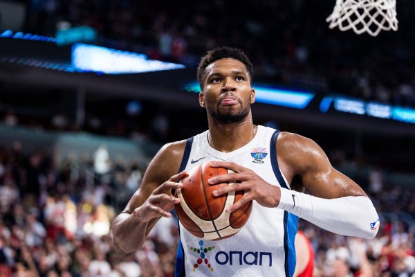 Shams: Knicks và Bucks giao tiếp thông qua antetokounmpo thương mại trong cuộc đua, nhưng không đạt 